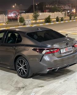 تۆیۆتا کامری